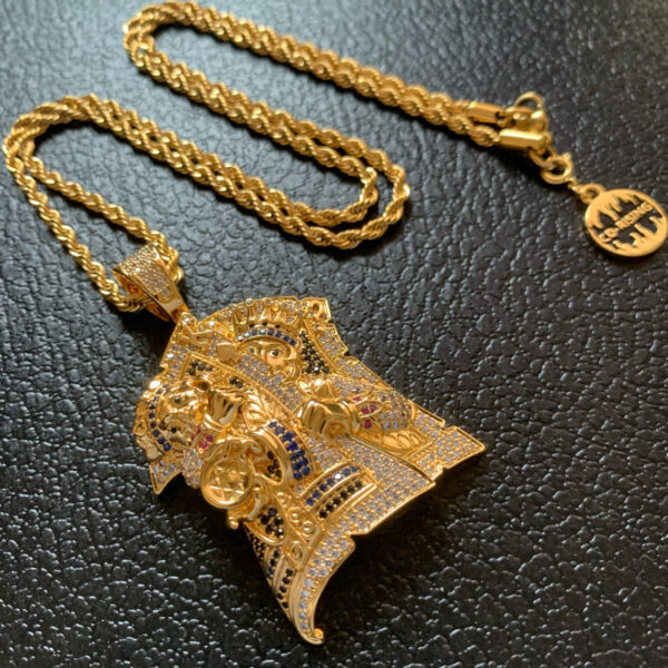 ICETOPLUXE King Assassin pendant paired with 24-inch rope chain, perfect iced out hip hop necklace for men and women