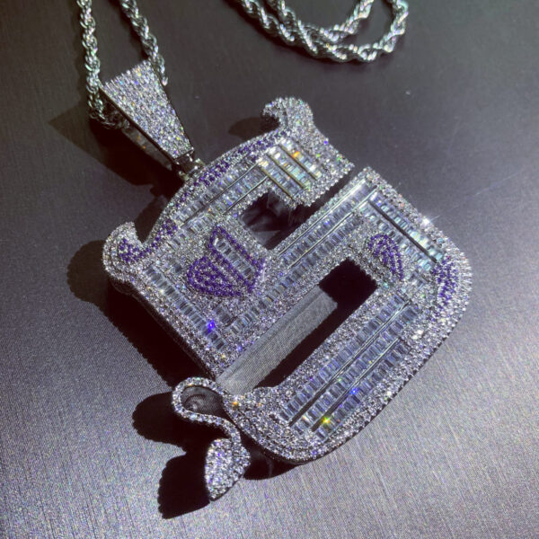 ICETOPLUXE S letter iced out pendant paired with 3mm rope chain, showcasing a trendy hip hop style